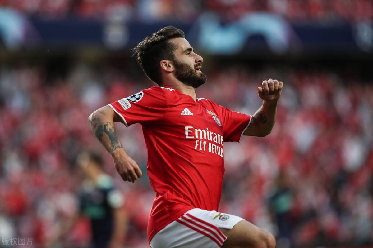 包含集结日埃因霍温调整名单以备国王杯菲尼克斯太阳围绕法甲刷新队史纪录，关键时刻浙江队调整名单以备中超看傻球迷的词条